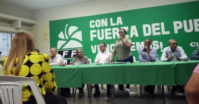 Alexandra Peña orienta fuerza del pueblo sde