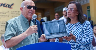 CTC dona computadoras para crear Sala Digital en barrio Loma del Chivos.