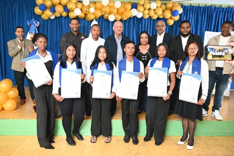 El director general de los CTC en el acto de certificación de jóvenes de yamasa