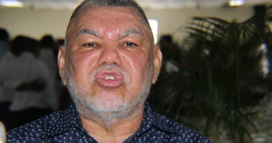 Doctor Rafael Vasquez Garcia enfrenta denuncias a criticas financiera en senasa